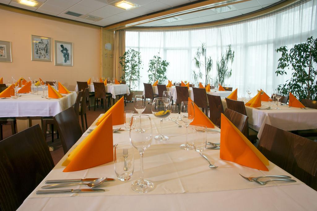 לאסצה Hotel Krek Superior מראה חיצוני תמונה