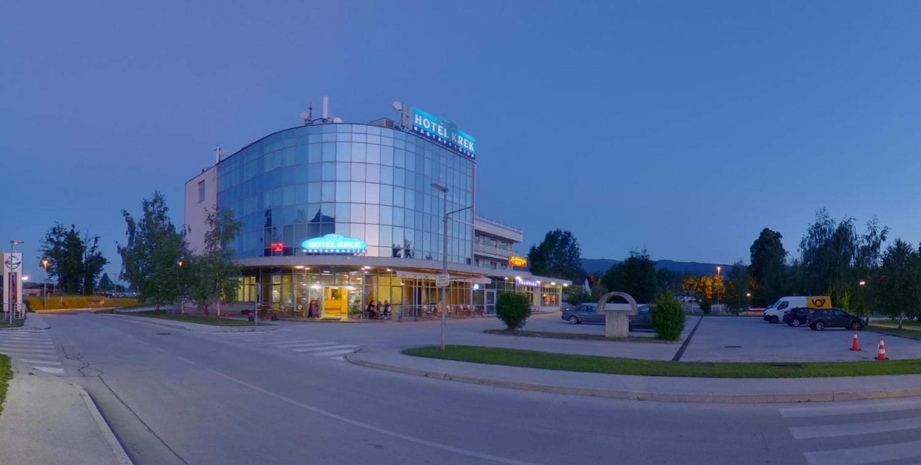 לאסצה Hotel Krek Superior מראה חיצוני תמונה