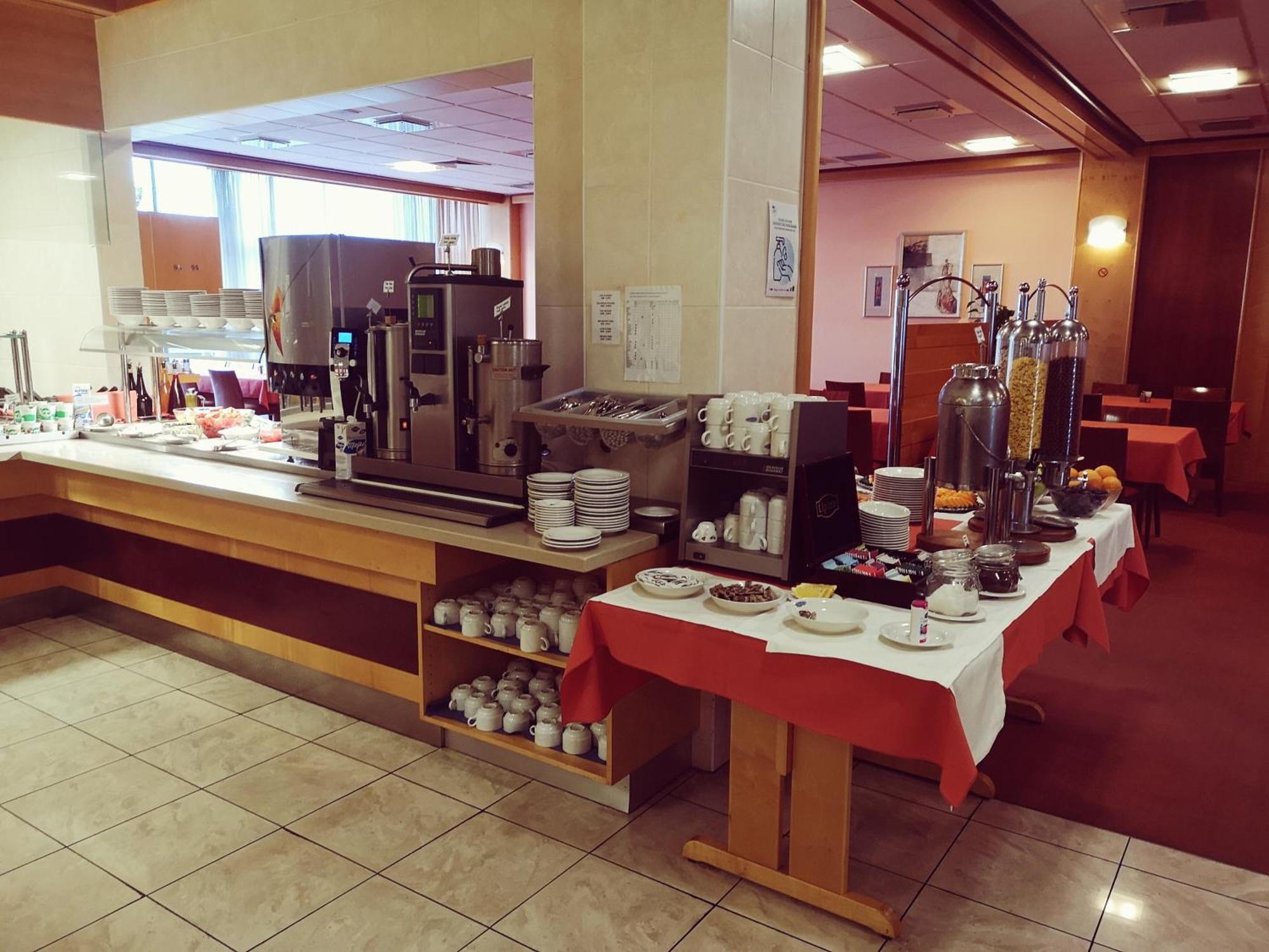 לאסצה Hotel Krek Superior מראה חיצוני תמונה