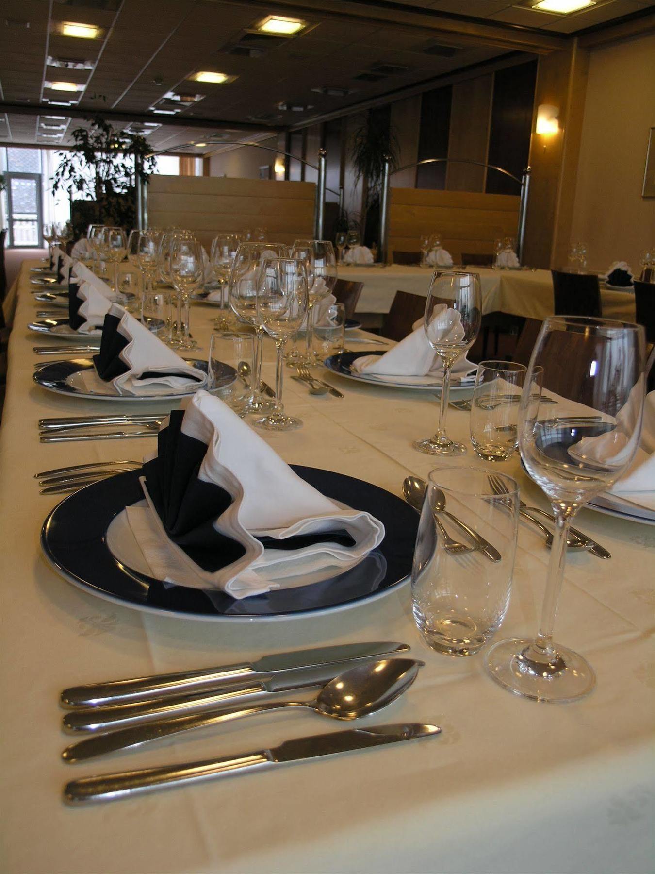 לאסצה Hotel Krek Superior מראה חיצוני תמונה