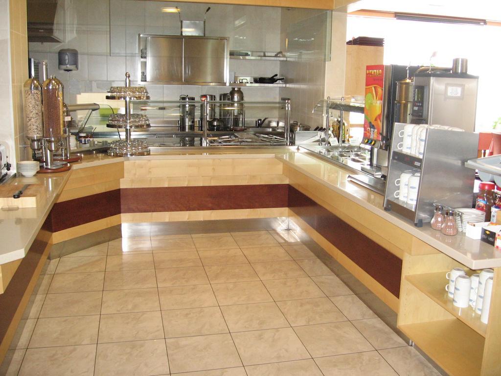 לאסצה Hotel Krek Superior מראה חיצוני תמונה